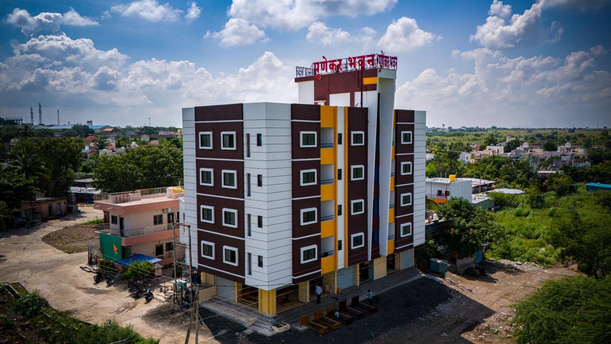 Punekar Bhavan Akalkot Buitenkant foto